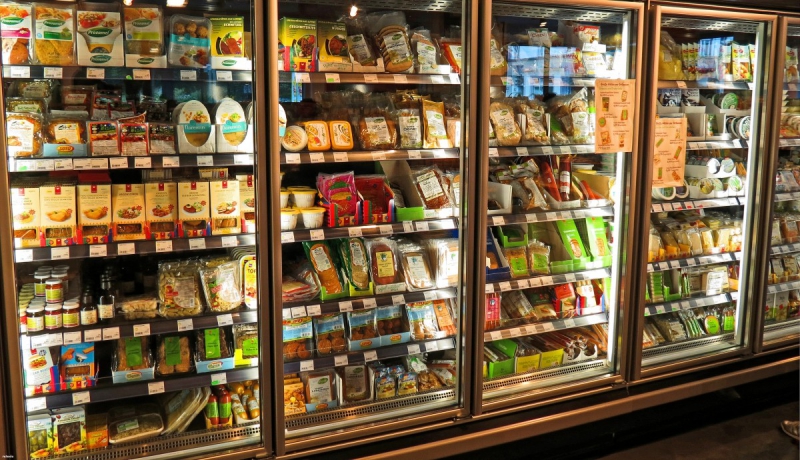 boutique-COURMES-min_supermarket_fridge_produce_food_market_retail_shop_store-858798
